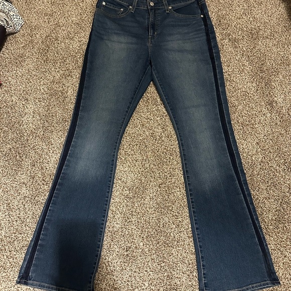 Levi's Blue Flare Wide Leg Jeans with Gradient Wash - Picture 1 of 6